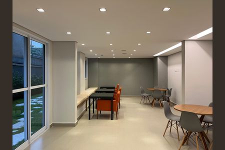 Apartamento à venda com 24m², 1 quarto e sem vaga Apartamento à venda com 24m², 1 quarto e sem vagaÁrea comum - Salão de festas