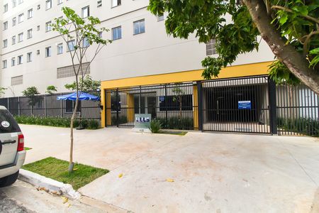 Apartamento para alugar com 43m², 2 quartos e 1 vagaFachada e portaria