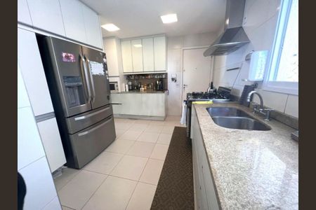 Apartamento para alugar com 3 quartos, 198m² em Campo Belo, São Paulo