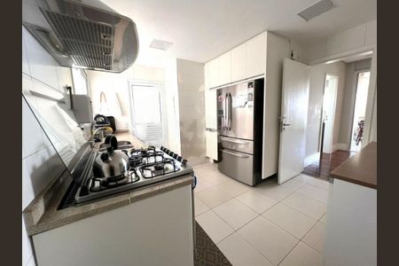 Apartamento para alugar com 3 quartos, 198m² em Campo Belo, São Paulo