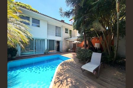 Casa à venda com 4 quartos, 238m² em Jardim dos Estados, São Paulo