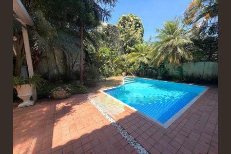 Casa à venda com 4 quartos, 238m² em Jardim dos Estados, São Paulo