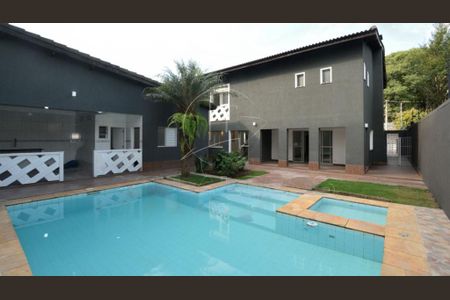 Casa à venda com 4 quartos, 450m² em Boaçava, São Paulo