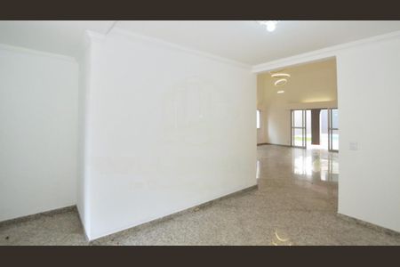 Casa à venda com 4 quartos, 450m² em Boaçava, São Paulo