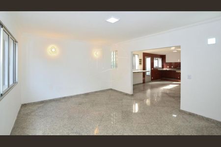 Casa à venda com 450m², 4 quartos e 5 vagas