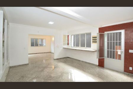 Casa à venda com 4 quartos, 450m² em Boaçava, São Paulo