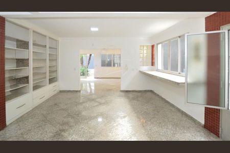 Casa à venda com 450m², 4 quartos e 5 vagas