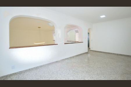 Casa à venda com 450m², 4 quartos e 5 vagas