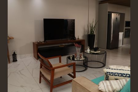 Casa de Condomínio à venda com 3 quartos, 125m² em Vila Jardim Vitoria, Goiânia