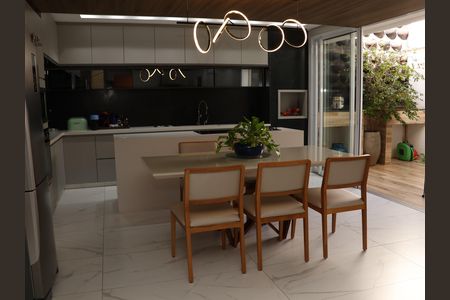 Casa de Condomínio à venda com 3 quartos, 125m² em Vila Jardim Vitoria, Goiânia