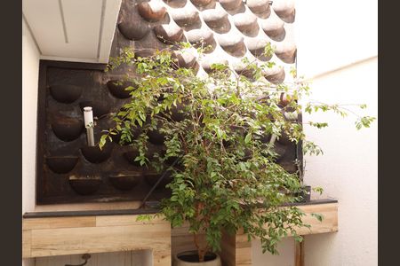 Fachada de casa de condomínio à venda com 3 quartos, 125m² em Vila Jardim Vitoria, Goiânia