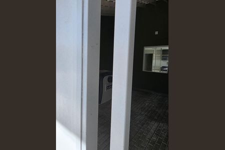 Casa à venda com 105m², 3 quartos e 2 vagas