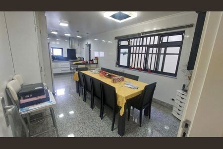 Casa à venda com 3 quartos, 130m² em Água Rasa, São Paulo