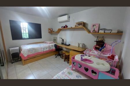 Casa à venda com 3 quartos, 130m² em Água Rasa, São Paulo