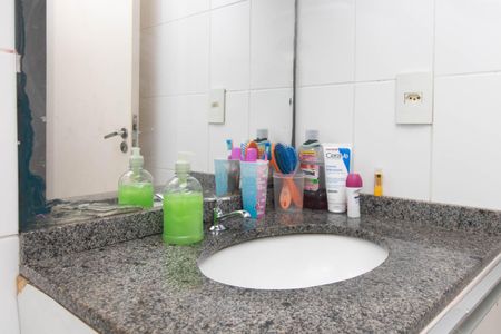 Apartamento à venda com 67m², 3 quartos e 1 vaga Apartamento à venda com 67m², 3 quartos e 1 vagaBanheiro Social