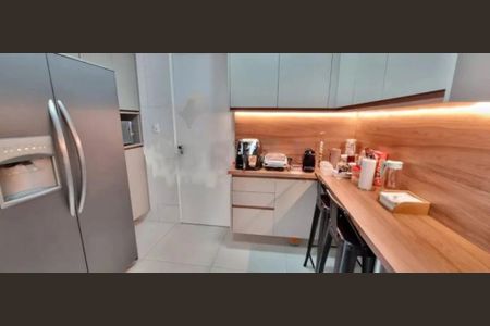 Apartamento para alugar com 4 quartos, 138m² em Aclimação, São Paulo