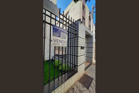 Apartamento à venda com 170m², 4 quartos e 2 vagas Apartamento à venda com 170m², 4 quartos e 2 vagasPlaca instalada