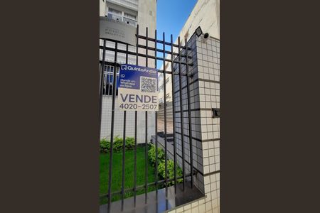 Placa instalada de apartamento à venda com 4 quartos, 170m² em Cidade Nova, Belo Horizonte