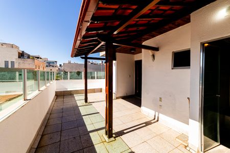 Apartamento à venda com 170m², 4 quartos e 2 vagas Apartamento à venda com 170m², 4 quartos e 2 vagasCobertura
