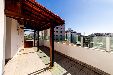 Apartamento à venda com 170m², 4 quartos e 2 vagas Apartamento à venda com 170m², 4 quartos e 2 vagasCobertura