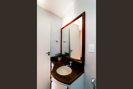 Apartamento à venda com 170m², 4 quartos e 2 vagas Apartamento à venda com 170m², 4 quartos e 2 vagasBanheiro da Suíte 1