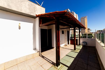 Apartamento à venda com 170m², 4 quartos e 2 vagas Apartamento à venda com 170m², 4 quartos e 2 vagasCobertura