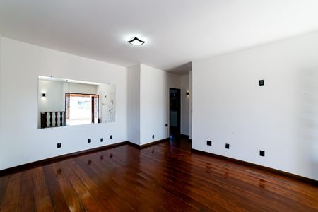 Apartamento à venda com 170m², 4 quartos e 2 vagas Apartamento à venda com 170m², 4 quartos e 2 vagasSala de TV