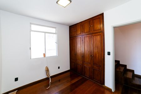 Apartamento à venda com 170m², 4 quartos e 2 vagas Apartamento à venda com 170m², 4 quartos e 2 vagasQuarto 1