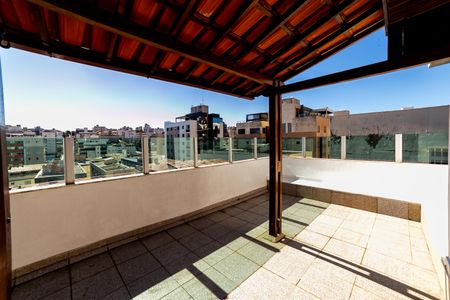 Apartamento à venda com 170m², 4 quartos e 2 vagas Apartamento à venda com 170m², 4 quartos e 2 vagasCobertura