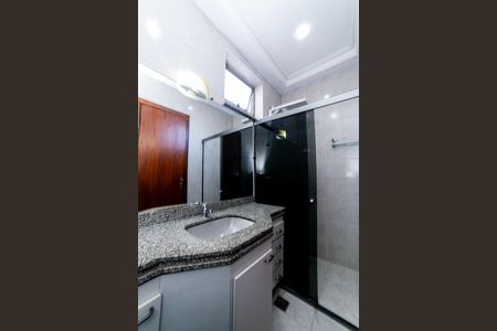 Apartamento à venda com 170m², 4 quartos e 2 vagas Apartamento à venda com 170m², 4 quartos e 2 vagasBanheiro da Suíte 2