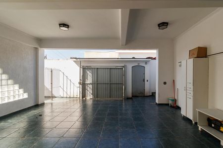 Casa à venda com 198m², 3 quartos e 5 vagas