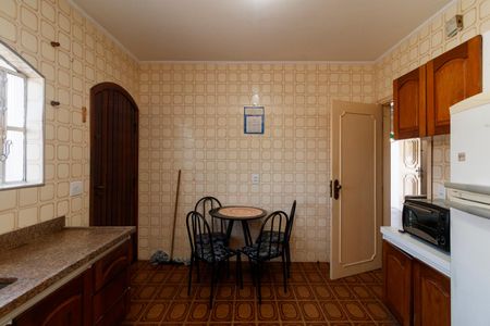Casa à venda com 198m², 3 quartos e 5 vagas