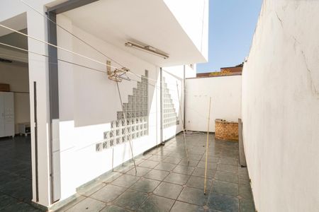 Casa à venda com 198m², 3 quartos e 5 vagas