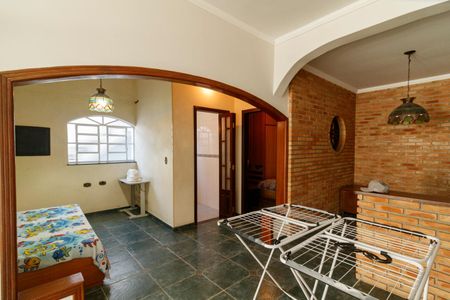 Casa à venda com 198m², 3 quartos e 5 vagas