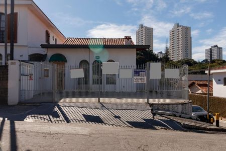 Casa à venda com 198m², 3 quartos e 5 vagas
