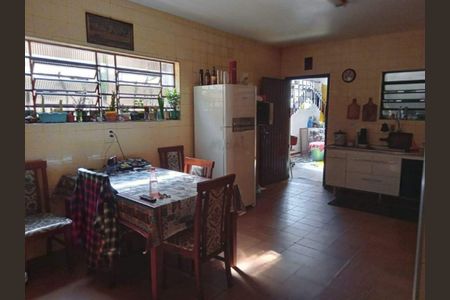 Casa à venda com 3 quartos, 121m² em Campo Grande, São Paulo