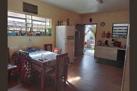 Casa à venda com 3 quartos, 121m² em Campo Grande, São Paulo