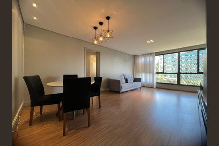 Apartamento para alugar com 3 quartos, 120m² em Auxiliadora, Porto Alegre