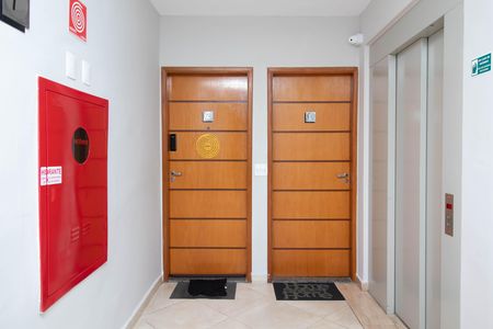 Apartamento à venda com 71m², 3 quartos e 2 vagas Apartamento à venda com 71m², 3 quartos e 2 vagasHall de entrada