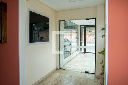 Apartamento à venda com 71m², 3 quartos e 2 vagas Apartamento à venda com 71m², 3 quartos e 2 vagasHall social