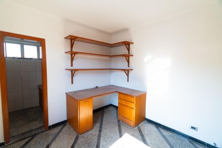 Casa para alugar com 307m², 3 quartos e 5 vagas Casa para alugar com 307m², 3 quartos e 5 vagasQuarto
