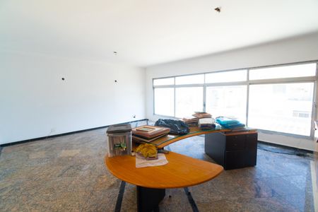 Sala 1 de casa para alugar com 3 quartos, 307m² em Mirandópolis, São Paulo