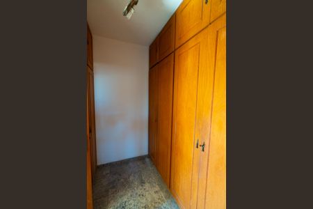 Casa para alugar com 307m², 3 quartos e 5 vagas Casa para alugar com 307m², 3 quartos e 5 vagasCloset da Suite 1