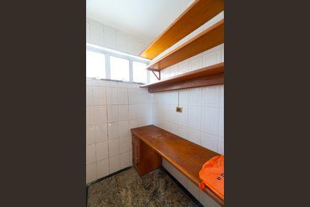 Casa para alugar com 307m², 3 quartos e 5 vagas Casa para alugar com 307m², 3 quartos e 5 vagasQuarto