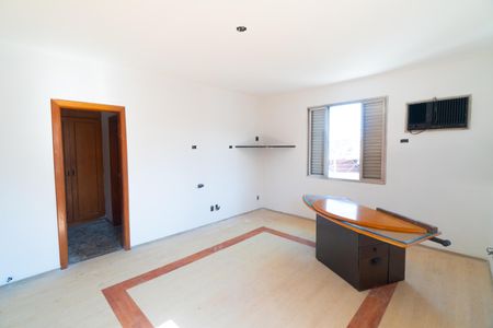 Casa para alugar com 307m², 3 quartos e 5 vagas Casa para alugar com 307m², 3 quartos e 5 vagasSuite 1