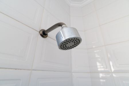 Casa para alugar com 307m², 3 quartos e 5 vagas Casa para alugar com 307m², 3 quartos e 5 vagasBanheiro da Suíte 2