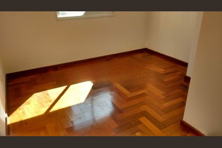 Apartamento à venda com 135m², 4 quartos e 2 vagas