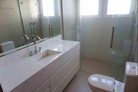 Casa de condomínio à venda com 446m², 2 quartos e 6 vagas Casa de condomínio à venda com 446m², 2 quartos e 6 vagasBanheiro - Suite3