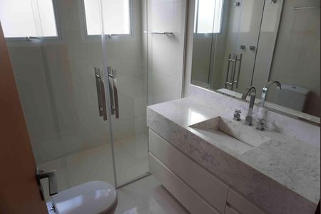 Casa de condomínio à venda com 446m², 2 quartos e 6 vagas Casa de condomínio à venda com 446m², 2 quartos e 6 vagasBanheiro - Suite1