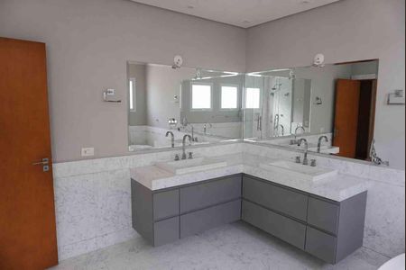Banheiro - Suite4 Principal de casa de condomínio para alugar com 2 quartos, 446m² em Residencial Morada dos Lagos, Barueri